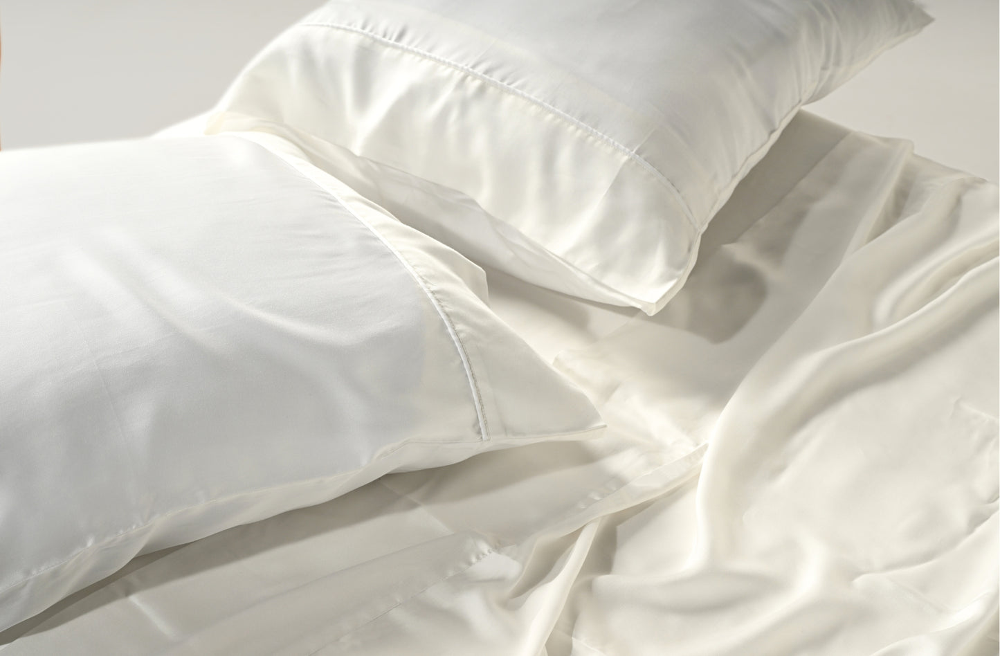 Eucalyptus Lyocell Pillowcase Set | in White